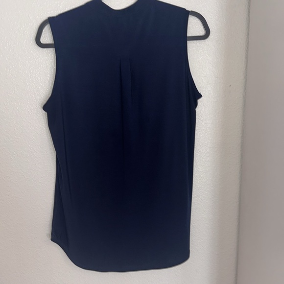 Navy blue tank top with three gold buttons 95% polyester, lightweight. - Picture 3 of 3